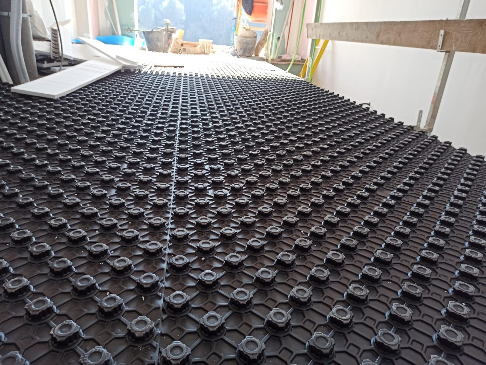 Suelo radiante — instalación (proceso)